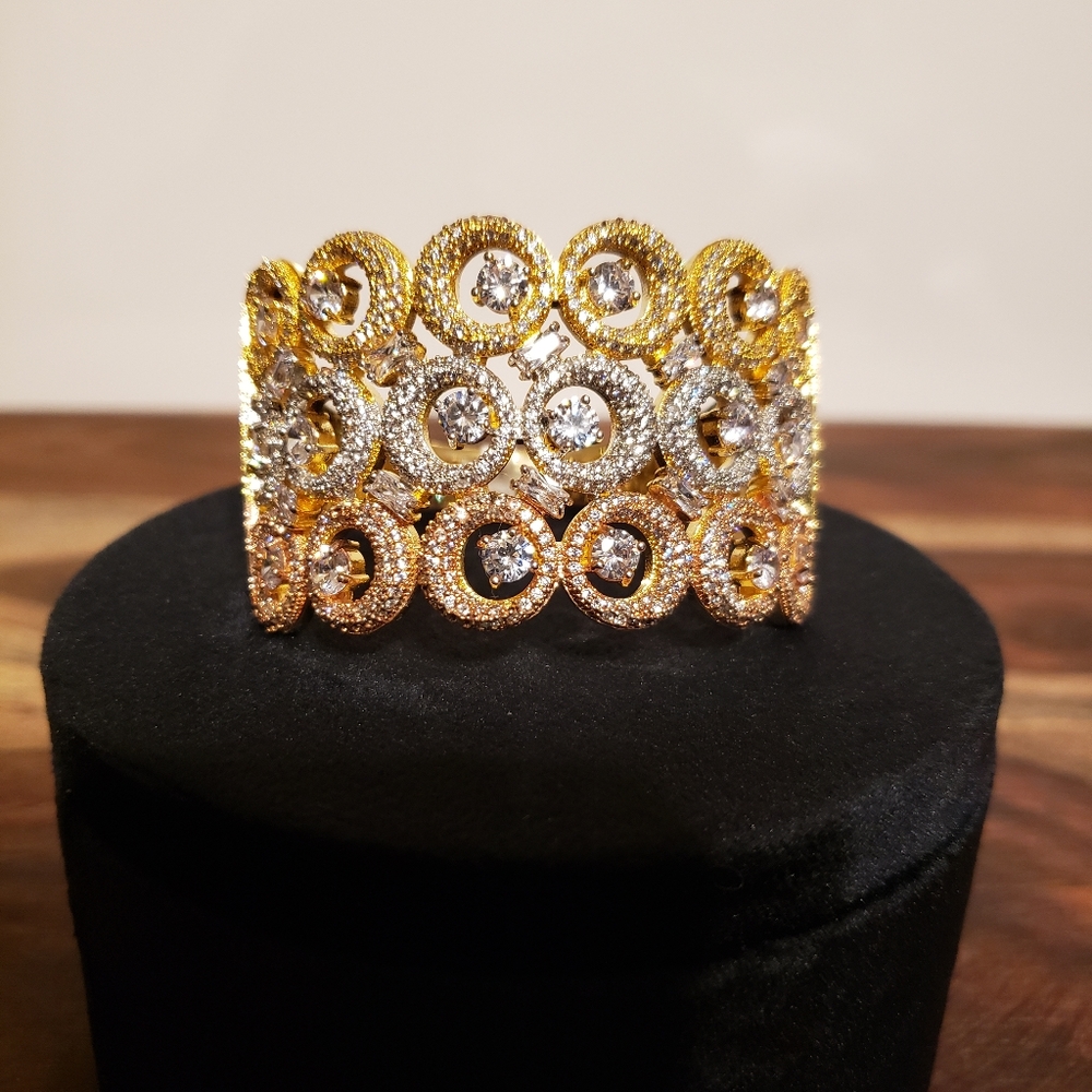18K Gold Plated Stunning Bracelet
